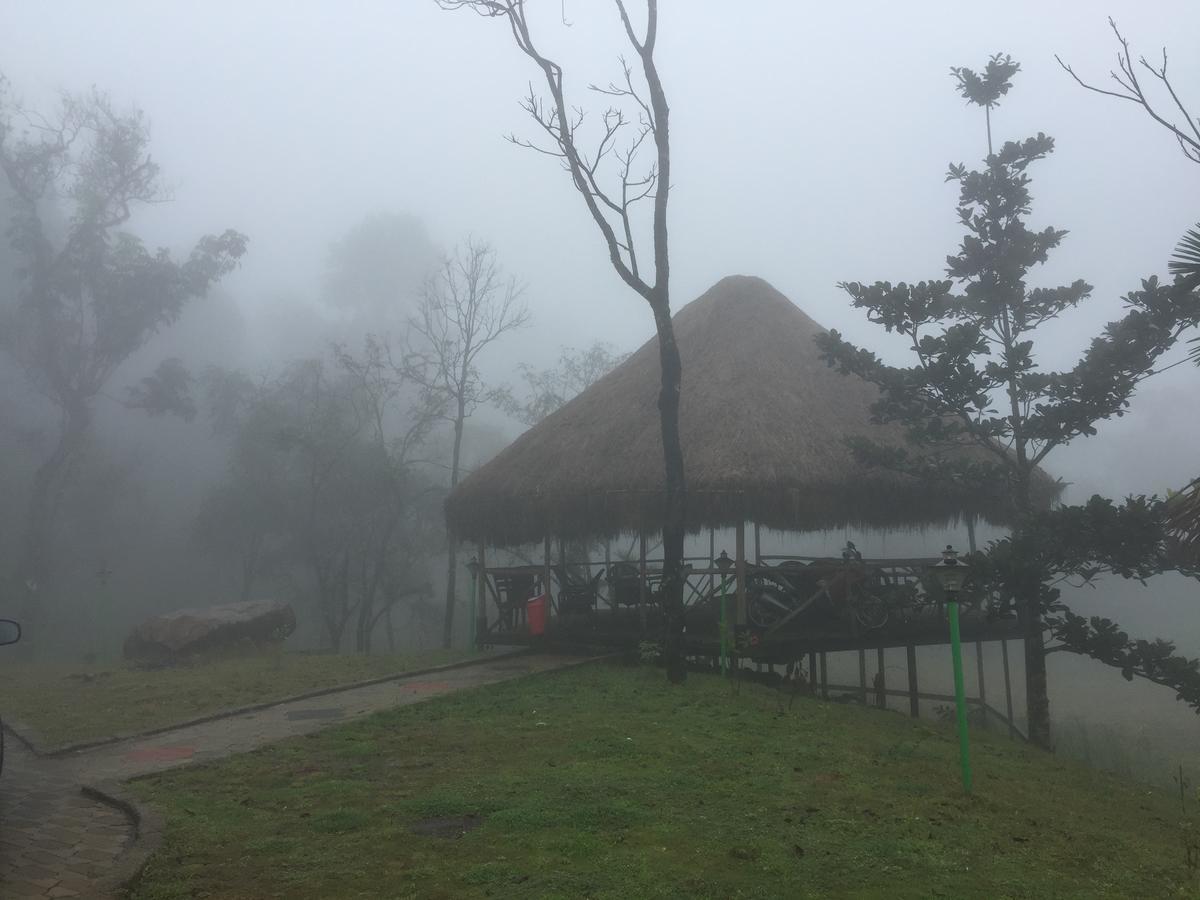 The Kaduhithlu Hotell Sakleshpur Exteriör bild